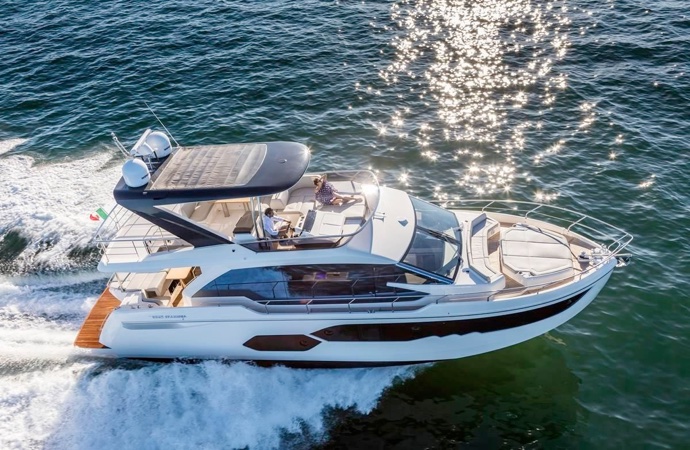 quanto costa uno yacht absolute 58 fly